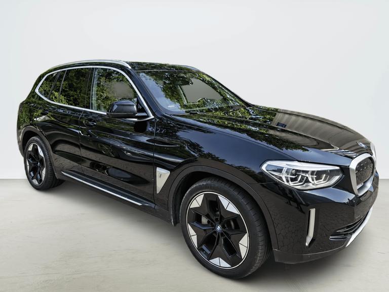 BMW iX3 Charged Plus hos SSH Biler