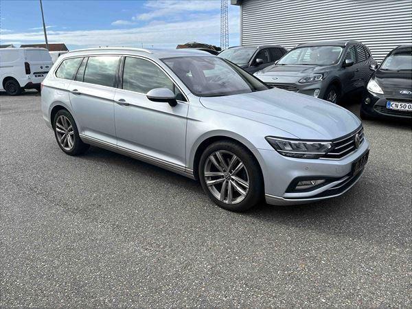 VW Passat TDi 150 Elegance Variant DSG hos Bjergs Biler