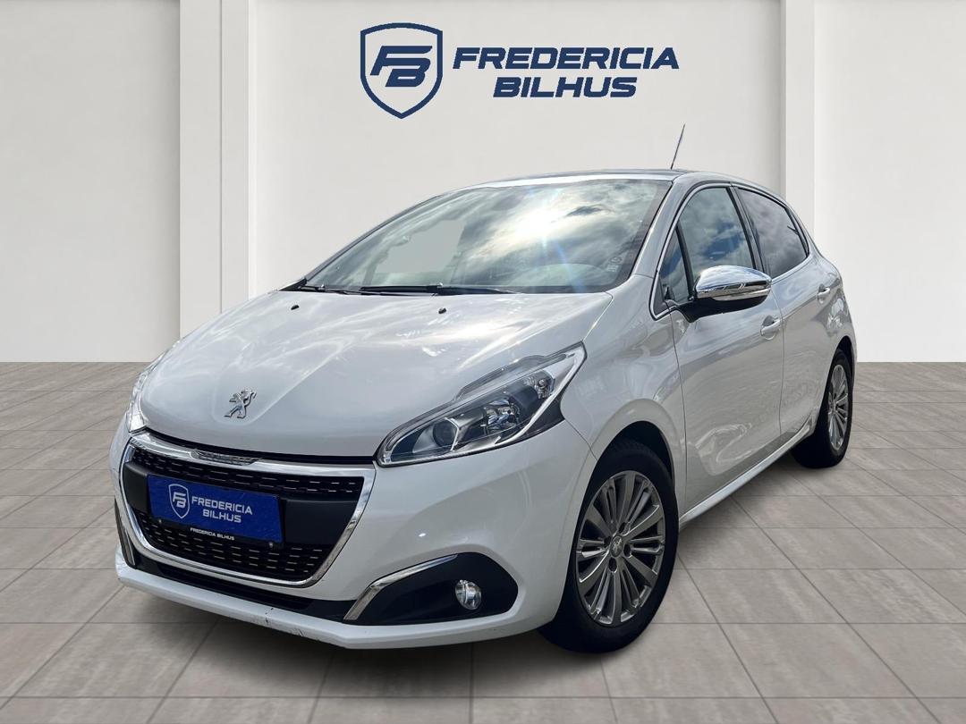 Peugeot 208 1,6 BlueHDi 100 Allure Sky hos Fredericia Bilhus