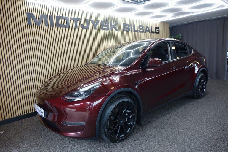Tesla Model Y Long Range AWD hos Midtjysk Bilsalg