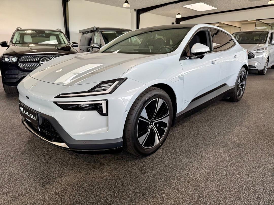 Polestar 4 Coupé Nordic Edition RWD hos Karlsen Biler