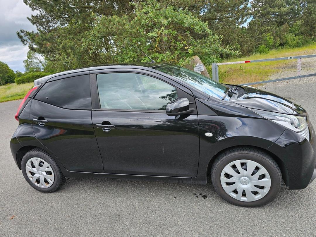 Toyota Aygo 1,0 VVT-i x-pression x-shift hos Svends Auto