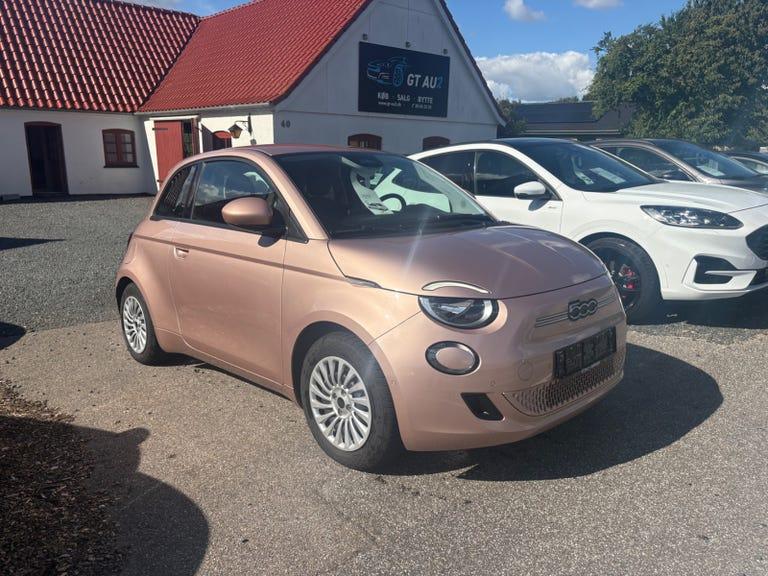 Fiat 500e 42 Icon Pack hos GT Au2