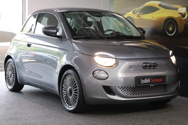 Fiat 500e 42 Icon hos Lysdahl-Simonsen