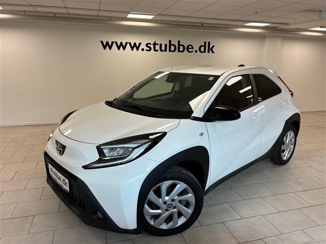 Toyota Aygo X 1,0 VVT-I Active 72HK 5d Aut. hos Arne Stubbe
