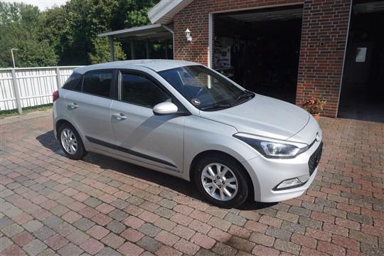 Hyundai i20 1,25 Go EM 84HK 5d hos Humlegaard Automobiler