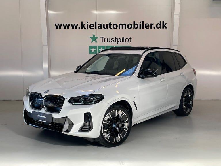 BMW iX3 Charged Plus M-Sport hos Kiel Automobiler