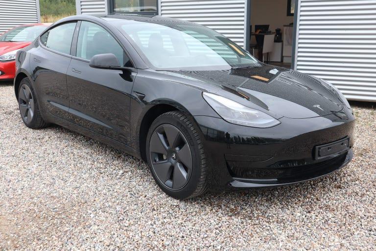 Tesla Model 3 RWD hos Strandvejens Auto