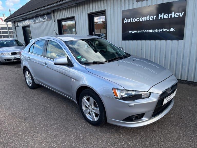 Mitsubishi Lancer 1,5 Invite SportBack hos Autocenter Herlev