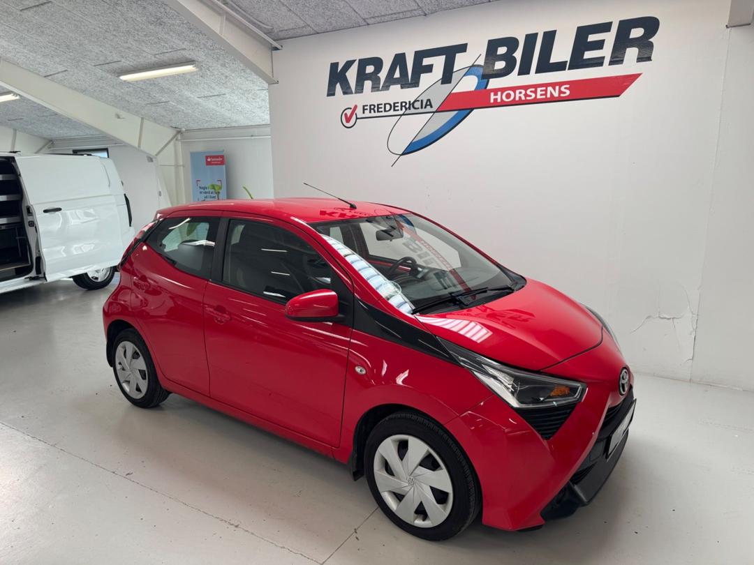 Toyota Aygo VVT-i x-plore hos Kraft Biler