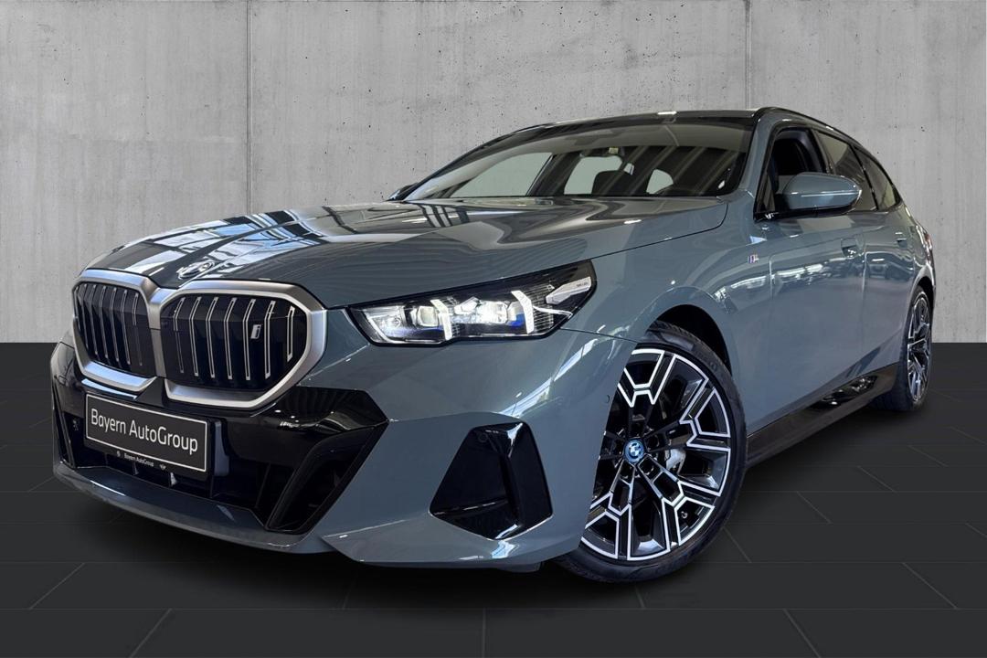 BMW i5 eDrive40 Touring M-Sport hos Bayern AutoGroup