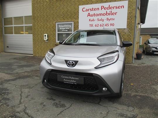 Toyota Aygo X 1,0 VVT-I Active 72HK 5d hos Carsten Pedersen Automobiler