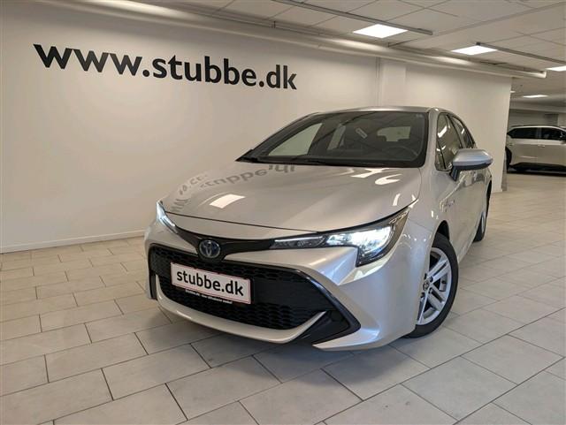 Toyota Corolla 1,8 Hybrid Active E-CVT 122HK 5d Trinl. Gear hos Arne Stubbe
