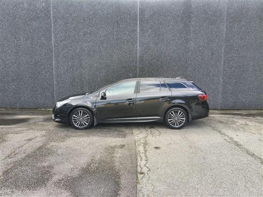 Toyota Avensis Touring Sports 2,0 D-4D T2 Premium 143HK Stc 6g hos Nordjysk Autocenter