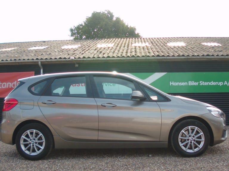 BMW 220i 2,0 Active Tourer Advantage aut. hos Hansen Biler Stenderup