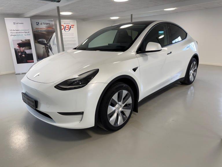 Tesla Model Y Long Range AWD hos Stjernegårdens Biler