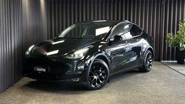 Tesla Model Y Long Range AWD hos Bilgruppen