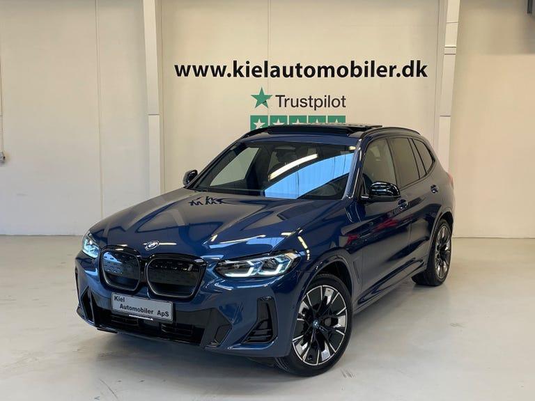 BMW iX3 Charged Plus M-Sport hos Kiel Automobiler