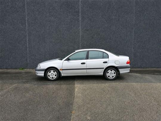 Toyota Avensis 1,8 Linea Terra 129HK hos Nordjysk Autocenter