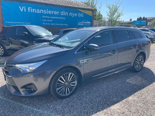 Toyota Avensis VVT-i T2 Selected Touring Sports MDS hos Jens Munk Automobiler