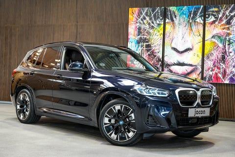 BMW iX3 Charged Plus M-Sport hos Jacon Biler