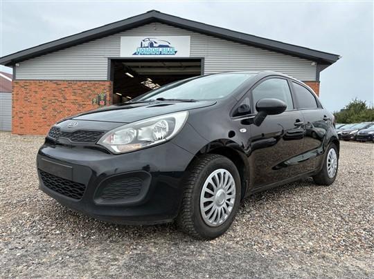 Kia Rio 1,1 74HK 5d hos Fjordens biler