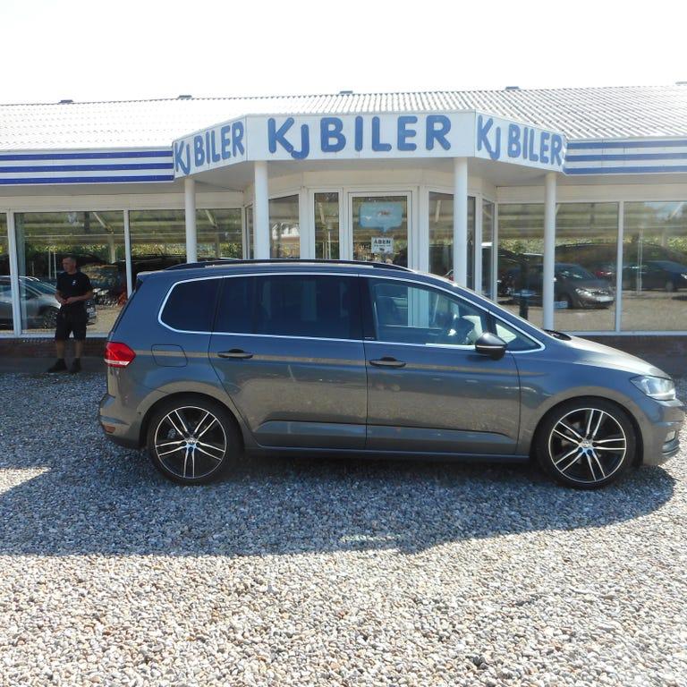 VW Touran 1,6 TDi 115 IQ.Drive DSG 7prs hos KJ Biler
