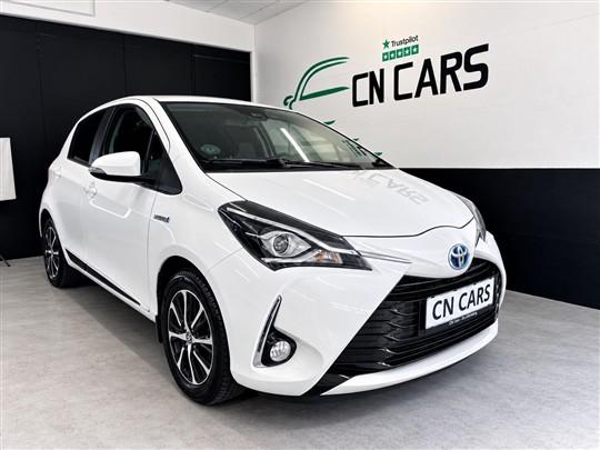Toyota Yaris 1,5 Hybrid H2 Limited E-CVT 100HK 5d Trinl. Gear hos CN Cars