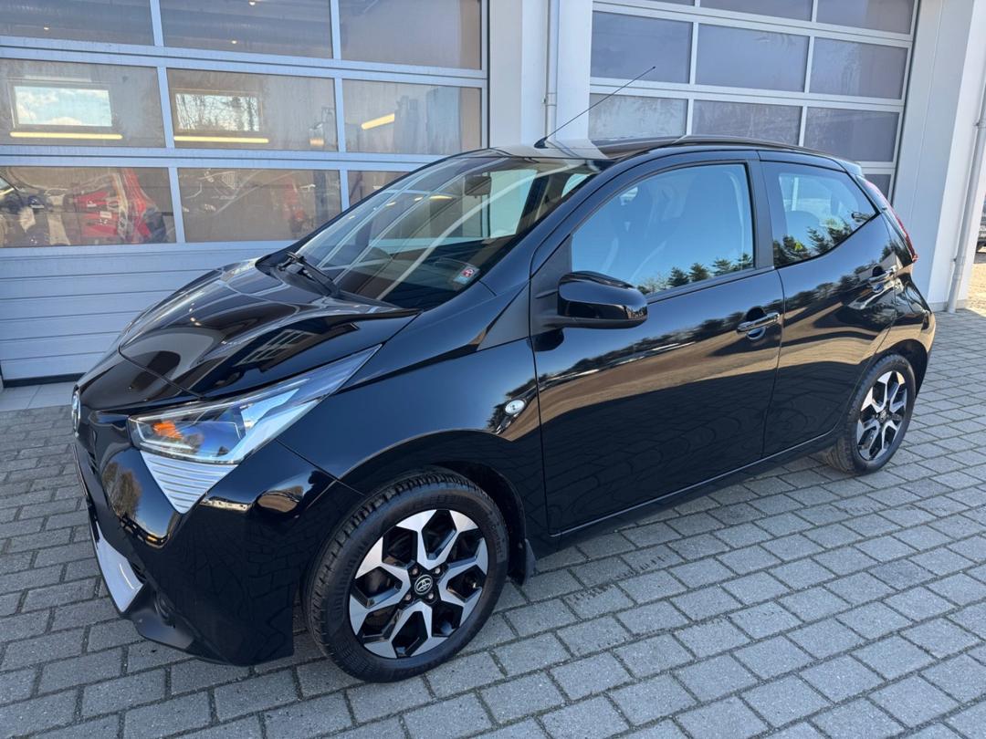 Toyota Aygo 1,0 VVT-i x-play hos Tumlinghøj Auto