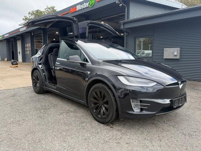 Tesla Model X 75D hos Dorf Auto