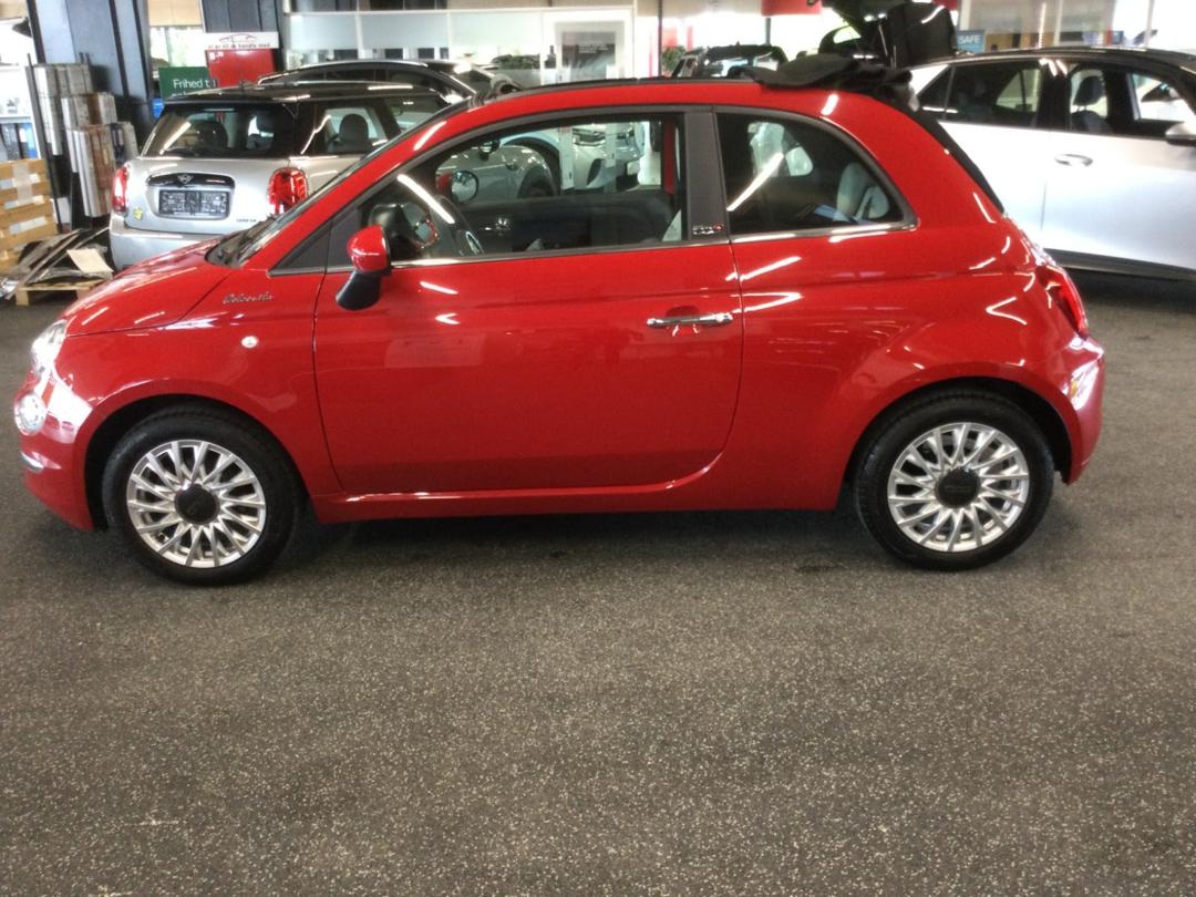 Fiat 500C 1,0 Hybrid Dolcevita hos Nottelmanns Autohandel