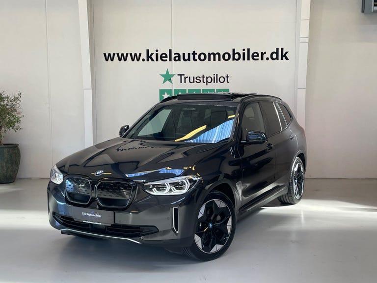 BMW iX3 Charged Plus hos Kiel Automobiler