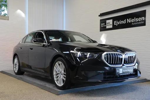 BMW i5 eDrive40 Sport Line hos Ejvind Nielsen Automobiler