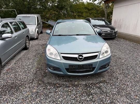 Opel Vectra 2,2 Direct Limited 155HK Aut. hos Svends Biler