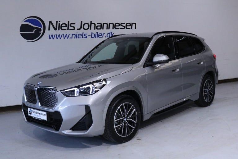 BMW iX1 eDrive20 M-Sport hos Niels Johannesen Automobiler
