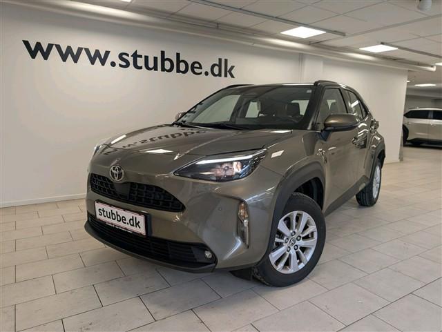 Toyota Yaris Cross 1,5 Hybrid Active Safety 116HK 5d Trinl. Gear hos Arne Stubbe