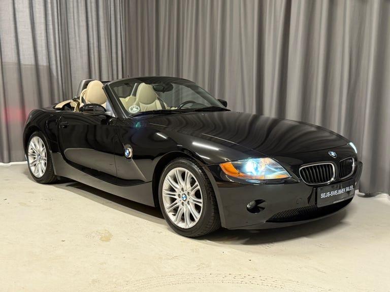BMW Z4 2,5 Roadster SMG hos Sejs-Svejbæk Biler