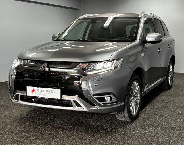 Mitsubishi Outlander 2,4 PHEV Intense CVT 4WD hos Bilhuset Kolding