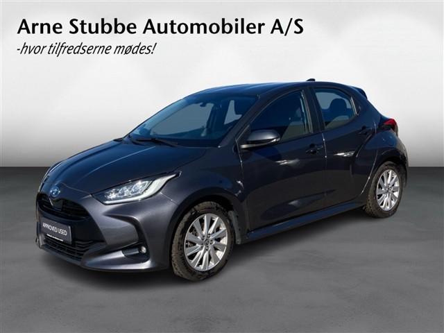 Toyota Yaris 1,5 Hybrid Active Technology 116HK 5d Trinl. Gear hos Arne Stubbe