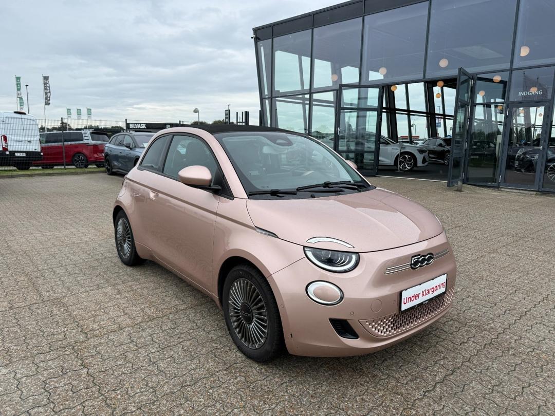 Fiat 500e 42 Icon Cabrio hos TA Biler