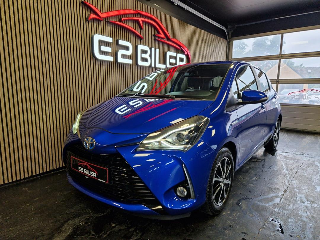 Toyota Yaris 1,5 Hybrid H2 Limited e-CVT hos E2 Biler