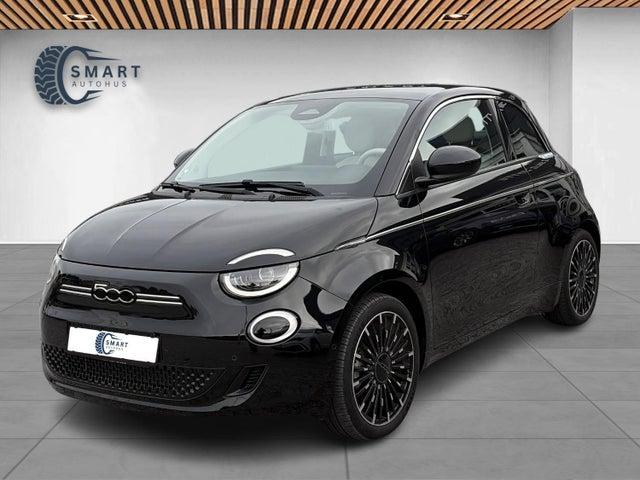 Fiat 500e 42 la Prima by Bocelli hos Smart Autohus