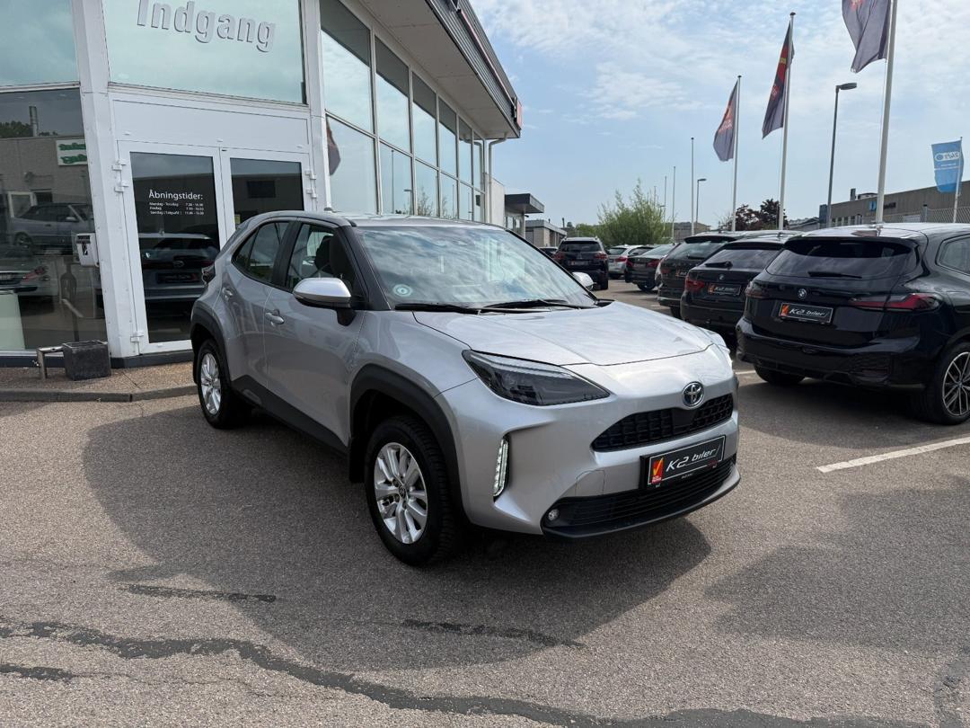 Toyota Yaris Cross 1,5 Hybrid Active Tech e-CVT hos K2 Biler