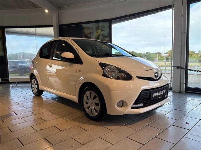 Toyota Aygo 1,0 VVT-I T2 Air MMT 68HK 5d Aut. hos Via Biler