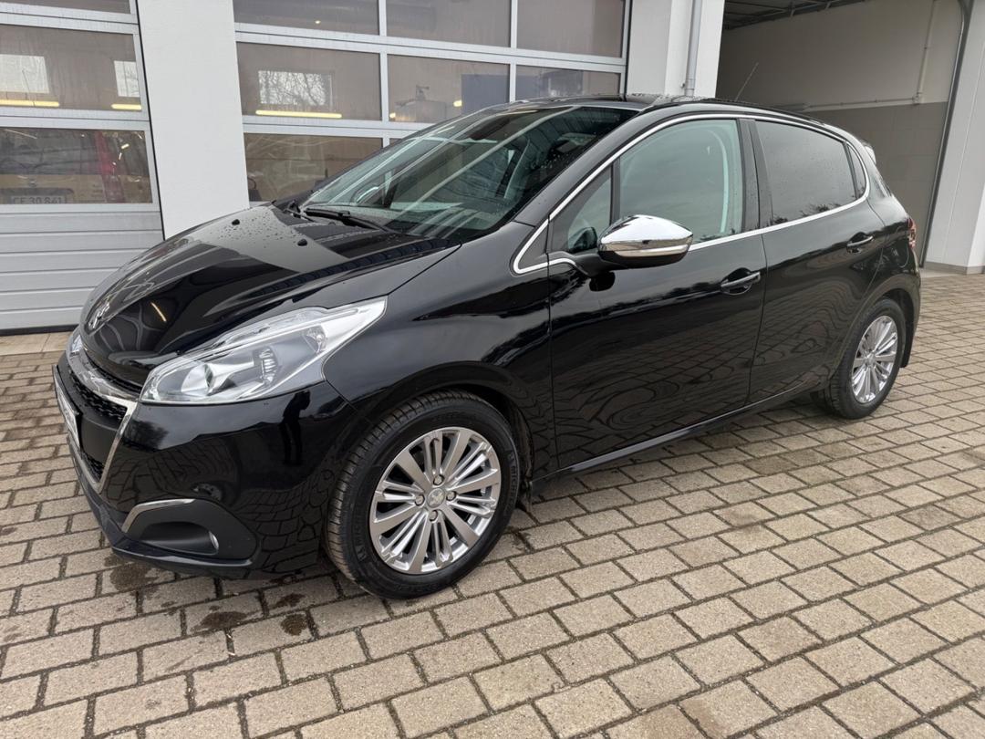Peugeot 208 1,2 PureTech 82 Allure Sky hos Tumlinghøj Auto