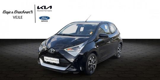 Toyota Aygo 1,0 VVT-I X-plore DAB+ Safety Sense 72HK 5d hos Bøje & Brøchner