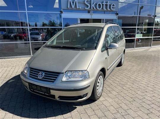 VW Sharan 1,8 Turbo Trendline Tiptr. 150HK Aut. hos M. Skotte Automobiler