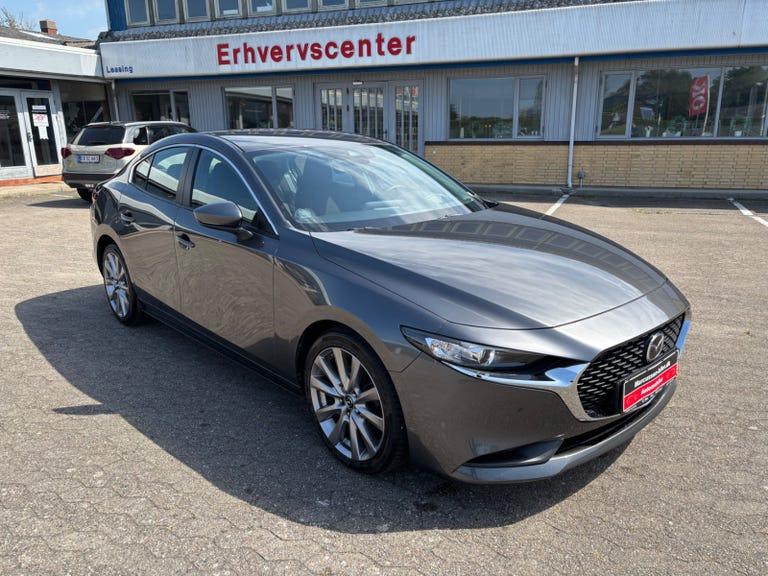 Mazda 3 1,8 SkyActiv-D 116 Sky hos Peter Marcussens Automobiler