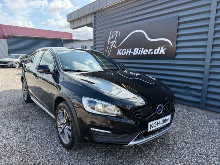 Volvo V60 CC 2,0 D3 150 Summum aut. hos KGH Biler