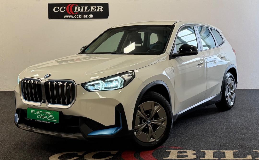 BMW iX1 xDrive30 hos CC Biler